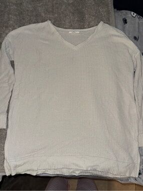 Zenana Outfitters Cream V-Neck Waffle Knit Pullover Sweater